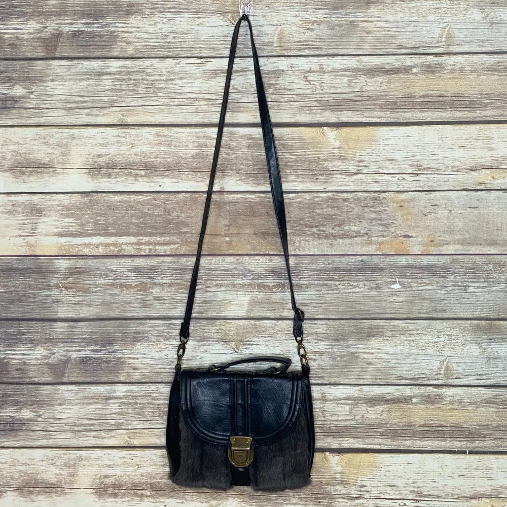 Forever 21 Faux Leather Crossbody Handbag with Faux Fur Accents Mid Size - Picture 2 of 7